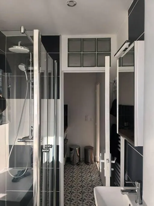 Tres Parisien Et Ensoleille Apartment France